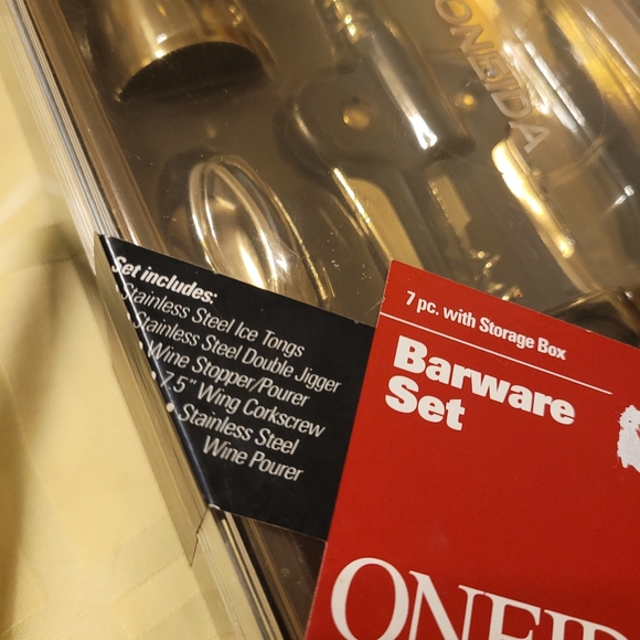 Oneida 7 piece bar set. - Picture 4 of 14